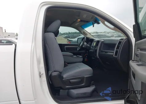 2019 Ram 1500 Classic Tradesman 4X2 6'4 Box из США, поврежденный, VIN 3C6JR6AGXKG555200